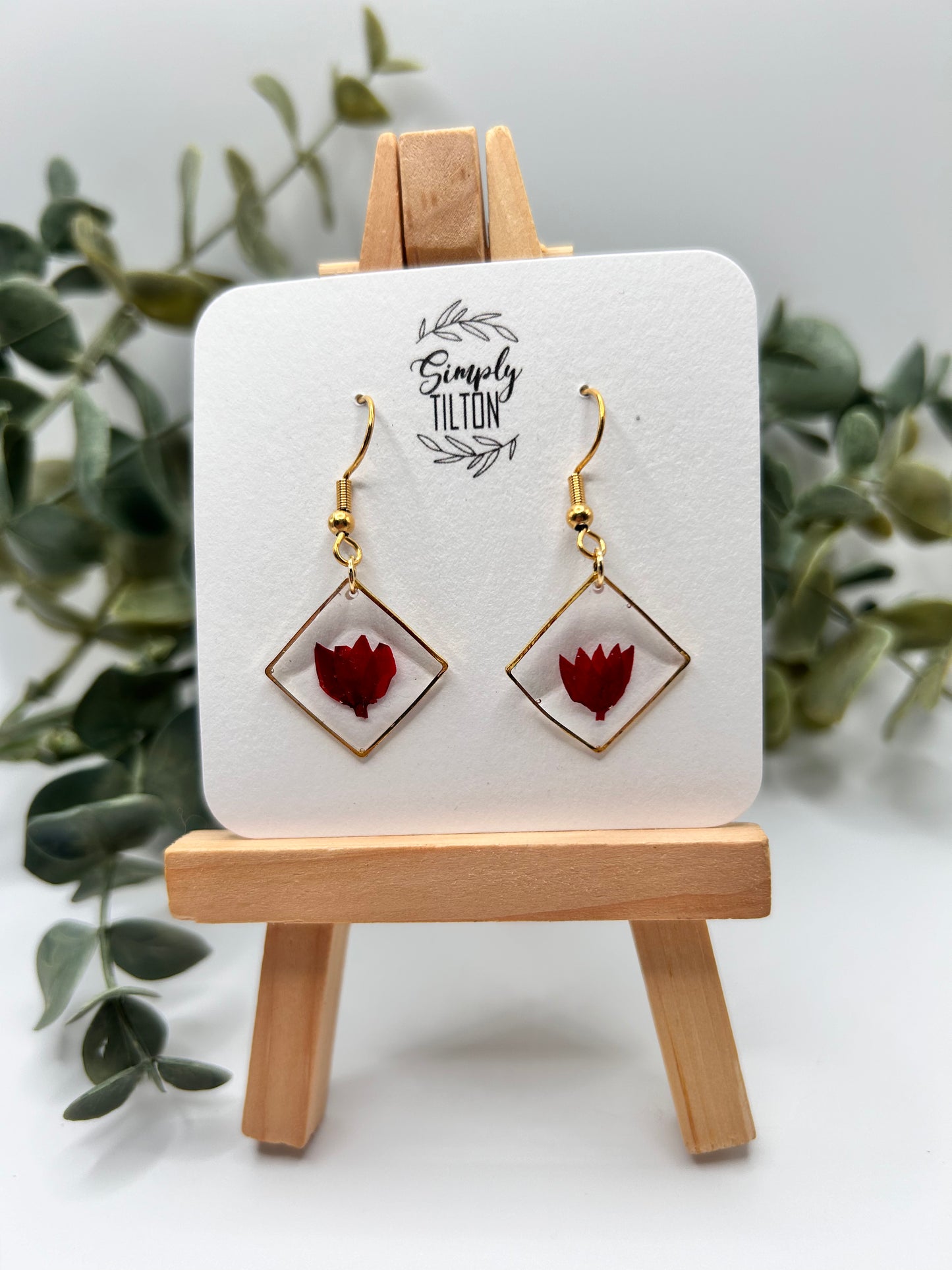 Red floral Earrings (Gold)