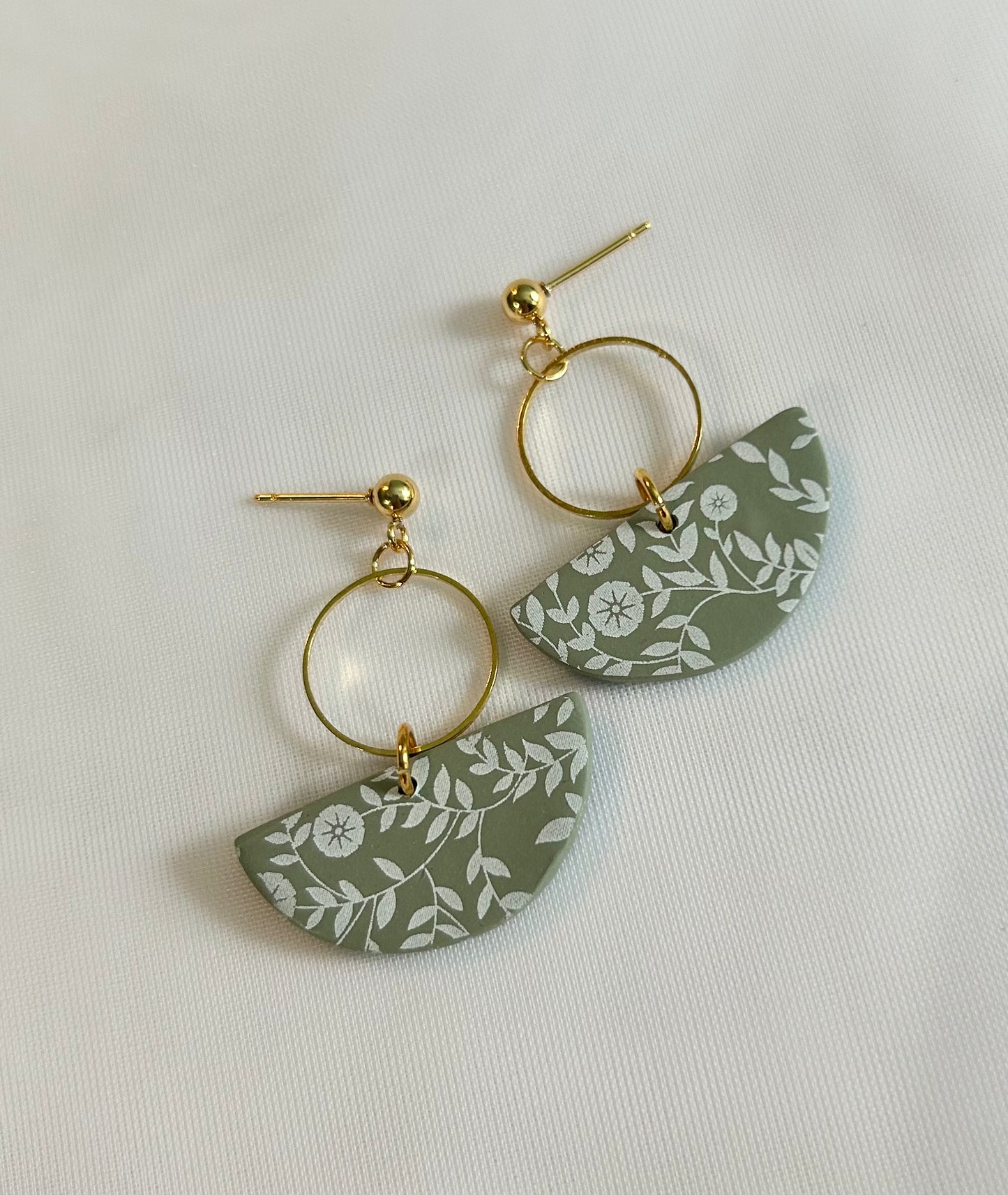 Heather Floral Pattern (Multiple Colors)
